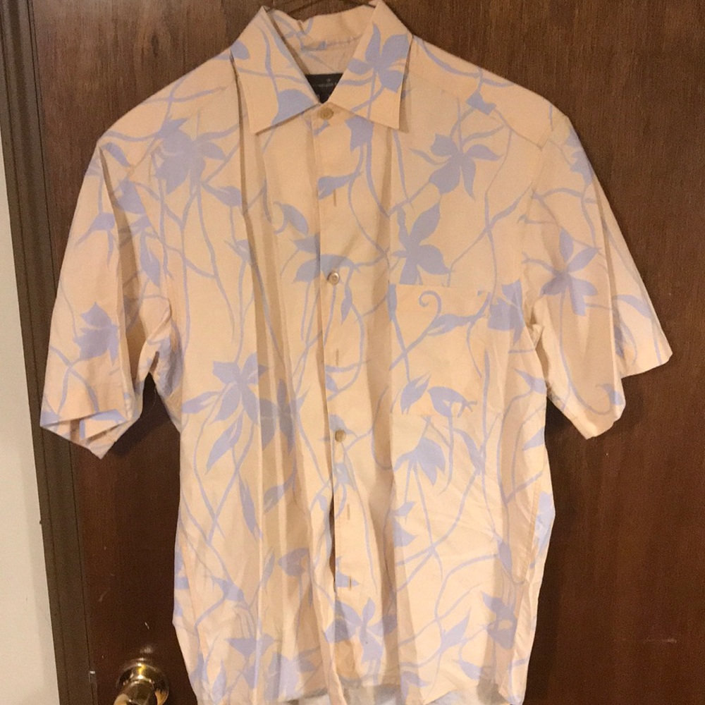 Casual short sleeves